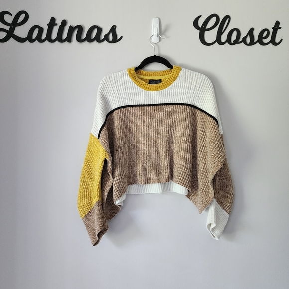 Urban Outfitters Slouchy Cropped Oversized Sweater Size Medium - Picture 2 of 11